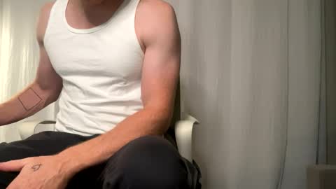 Snapshot of redcockplay chatting on 09-21-25, 05:53 redcockplay online show from 09-21-25, 05:53