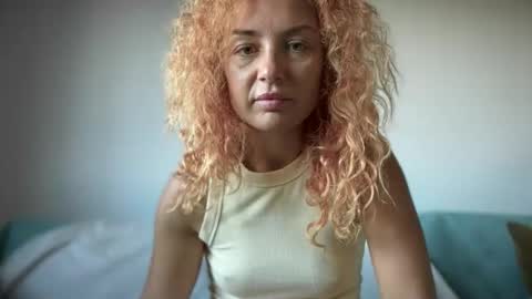 reddgirll online show from 09-15-25, 07:30