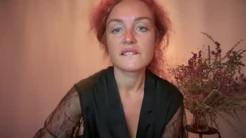 reddgirll online show from 10-11-25, 09:35