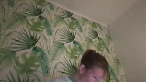 Snapshot of redfoxofficial chatting on 11-30-25, 06:50 Redfox online show from 11-30-25, 06:50