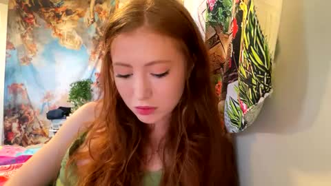 RedGingerSnapz online show from 09-15-25, 02:06