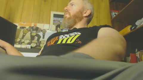 Snapshot of redhead4fun chatting on 02-19-25, 04:34 theredhead4fun online show from 02-19-25, 04:34