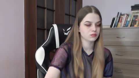 Lily online show from 12-03-24, 02:36