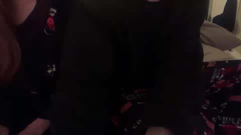 Redhead and BigPeenar online show from 12-21-25, 11:23