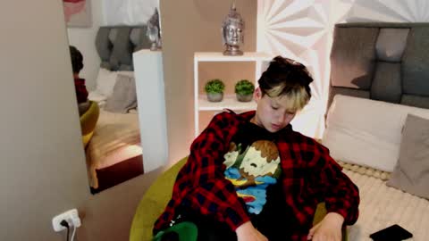 redhood_1_ online show from 04-02-26, 04:21