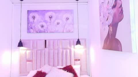 Snapshot of redhotter_ chatting on 05-27-26, 01:57 Lili Lopez online show from 05-27-26, 01:57