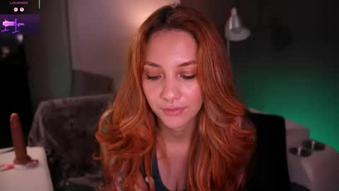 Snapshot of redjasmine_ chatting on 05-25-26, 11:44 Red Jasmine online show from 05-25-26, 11:44