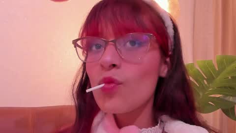 Snapshot of redmeloddy chatting on 12-01-24, 10:43 Meloddy online show from 12-01-24, 10:43