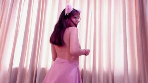 Snapshot of redmeloddy chatting on 01-12-25, 10:22 Meloddy online show from 01-12-25, 10:22