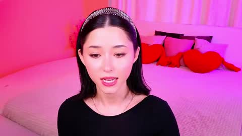 Snapshot of redmidnight_ chatting on 05-13-26, 03:53 Kiara online show from 05-13-26, 03:53