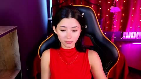 Snapshot of redmidnight_ chatting on 05-14-26, 03:19 Kiara online show from 05-14-26, 03:19