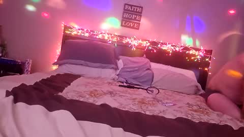 Redrocket firefox online show from 12-21-24, 08:50