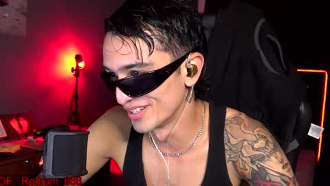 Snapshot of redrum_696 chatting on 09-17-25, 03:46 Red online show from 09-17-25, 03:46