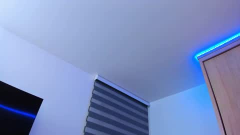 redski77 online show from 01-13-25, 09:19