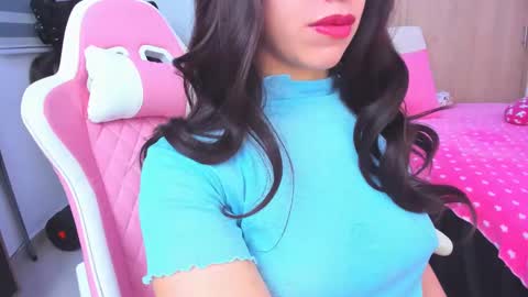 redski77 online show from 02-05-25, 06:13