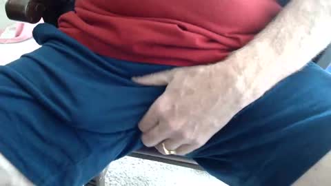 Snapshot of redtxn69 chatting on 10-20-25, 10:21 Max online show from 10-20-25, 10:21