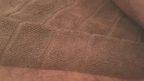 redwhiteblue_24 online show from 04-05-26, 08:39