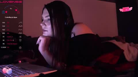 Snapshot of redyari chatting on 01-10-26, 11:09 Red online show from 01-10-26, 11:09