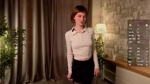 Snapshot of refugiaardelean chatting on 10-13-25, 01:16 Megan online show from 10-13-25, 01:16