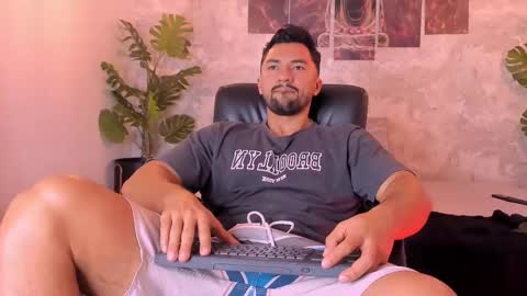 Regan online show from 03-12-25, 10:48