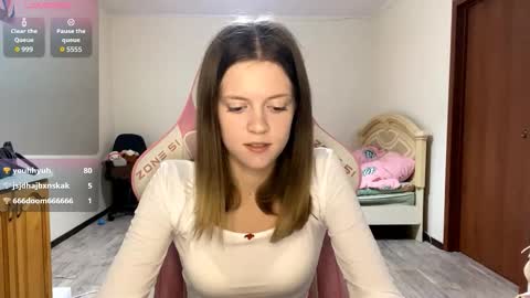 Lucy online show from 09-15-25, 04:18