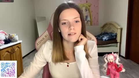 Lucy online show from 09-28-25, 03:06