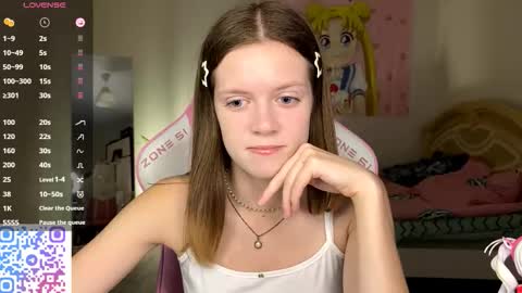 Lucy online show from 11-06-25, 01:01