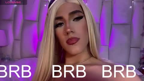 Snapshot of regiina_doll chatting on 02-22-26, 10:19 regiina_doll online show from 02-22-26, 10:19