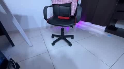 regina_mills_milk online show from 01-15-26, 11:37