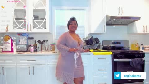 reginabanx online show from 12-14-25, 11:31