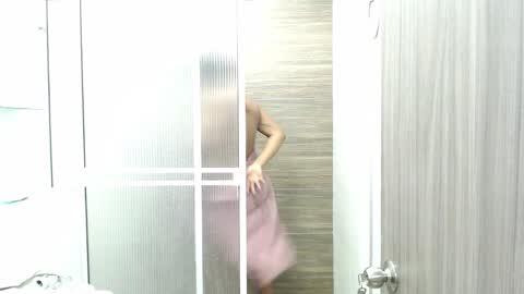 Regi  online show from 02-03-25, 02:25