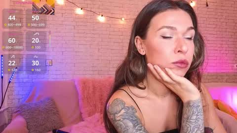 ReginaHawkinss online show from 10-15-25, 09:53