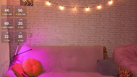 ReginaHawkinss online show from 11-20-25, 10:37