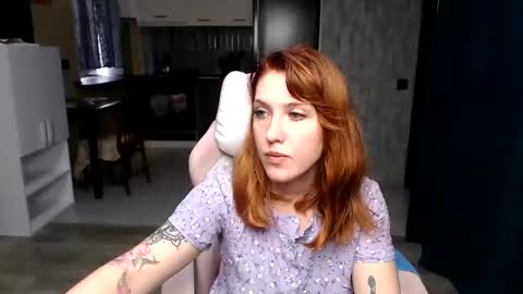 Snapshot of reginasmilee chatting on 10-07-25, 10:01 Regina online show from 10-07-25, 10:01