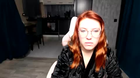 Snapshot of reginasmilee chatting on 12-02-25, 12:38 Regina online show from 12-02-25, 12:38