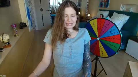 Regina online show from 06-20-26, 06:16