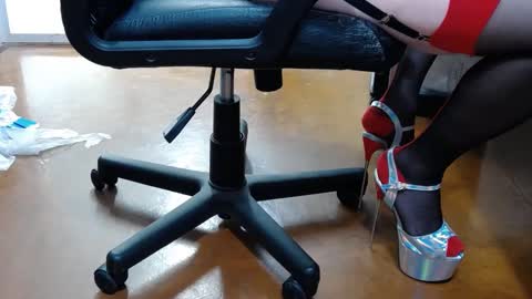 Snapshot of regnerfsky chatting on 01-03-25, 12:11 RegNerfsky online show from 01-03-25, 12:11