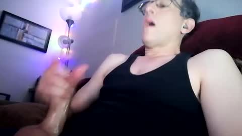 regularguy20 online show from 11-13-25, 08:24