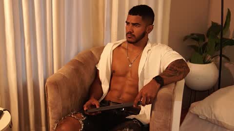 Reik online show from 10-16-25, 12:17