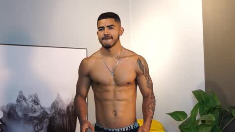 Reik online show from 11-29-25, 12:19