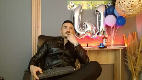   REIKO  online show from 04-20-26, 04:32