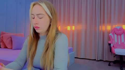 reina cummings online show from 10-19-25, 06:03