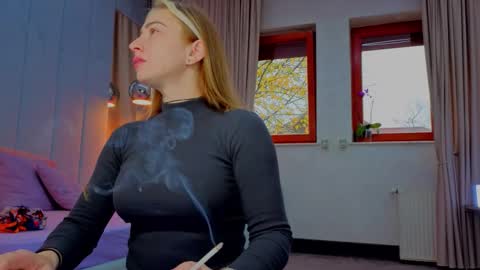 reina cummings online show from 12-01-25, 06:18