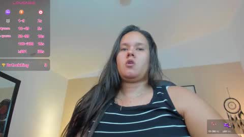 reina_loren online show from 09-18-25, 10:56