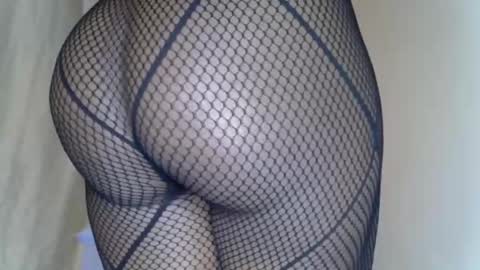Snapshot of rem010a chatting on 10-14-25, 07:42 rem010a online show from 10-14-25, 07:42