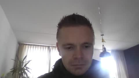 Snapshot of remcoa chatting on 11-04-25, 12:26 remcoa online show from 11-04-25, 12:26