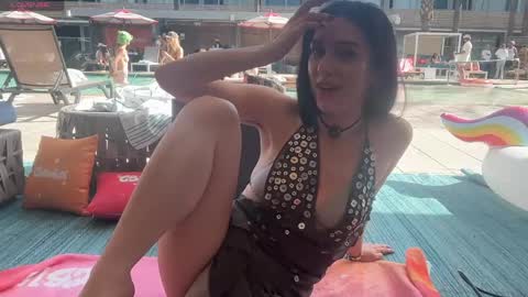 Snapshot of remibliss chatting on 04-22-26, 10:55 Remi online show from 04-22-26, 10:55