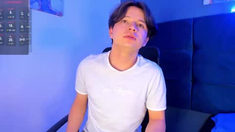 Snapshot of remiblythe chatting on 01-07-25, 01:49 RemiBlythe online show from 01-07-25, 01:49