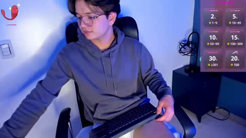 Snapshot of remiblythe chatting on 01-07-25, 11:14 RemiBlythe online show from 01-07-25, 11:14