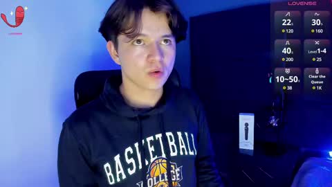 Snapshot of remiblythe chatting on 02-13-25, 12:57 RemiBlythe online show from 02-13-25, 12:57